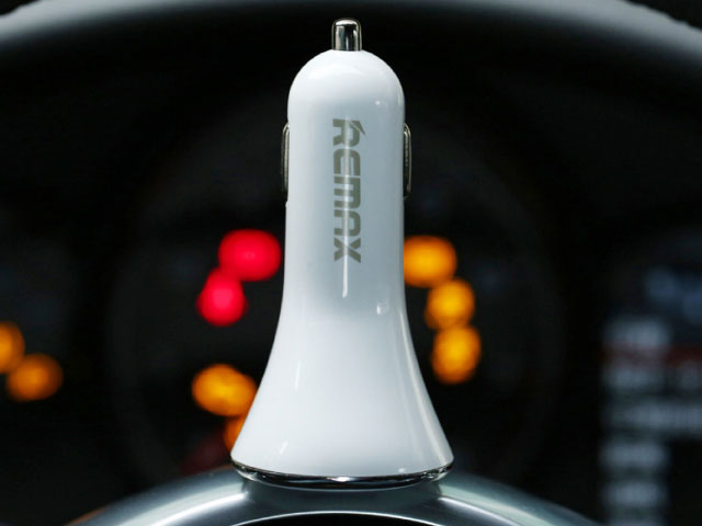 REMAX 3 USB Car Charger - Total 6.3A