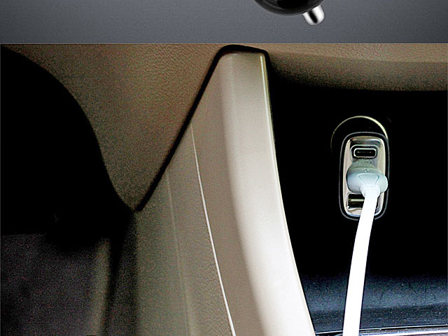 Momax Type-C + Dual USB Car Charger